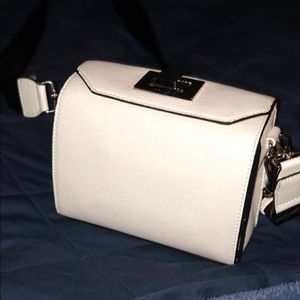 steve madden bkween bag